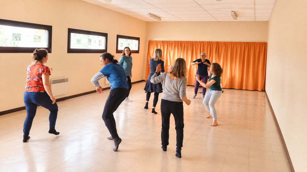 a corps de toi, danse biodynamique, atelier, adulte, nord isere, valencin, laetitia baudry