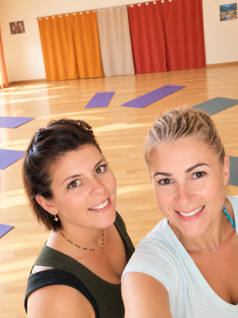 yoga, danse, massage, libre et lumineuse, danse biodynamique, rythme, mélodie, vinyasa, yin yoga, massage, détente profonde, repas gourmand, bien-être, laetitia baudry, alexia garcia