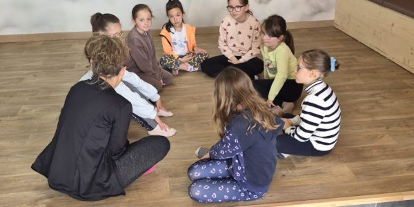 danse biodynamique, atelier enfant, conscience corporelle, motricité, confiance en soi, joie de bouger