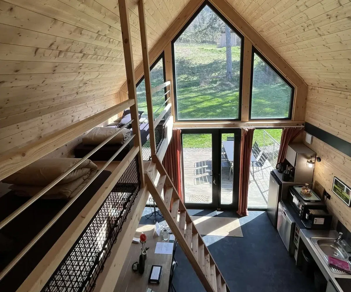 refuge insolite en bugey, stage, été, 2027, danse biodynamique, nature, balade, spa, massage, profiter